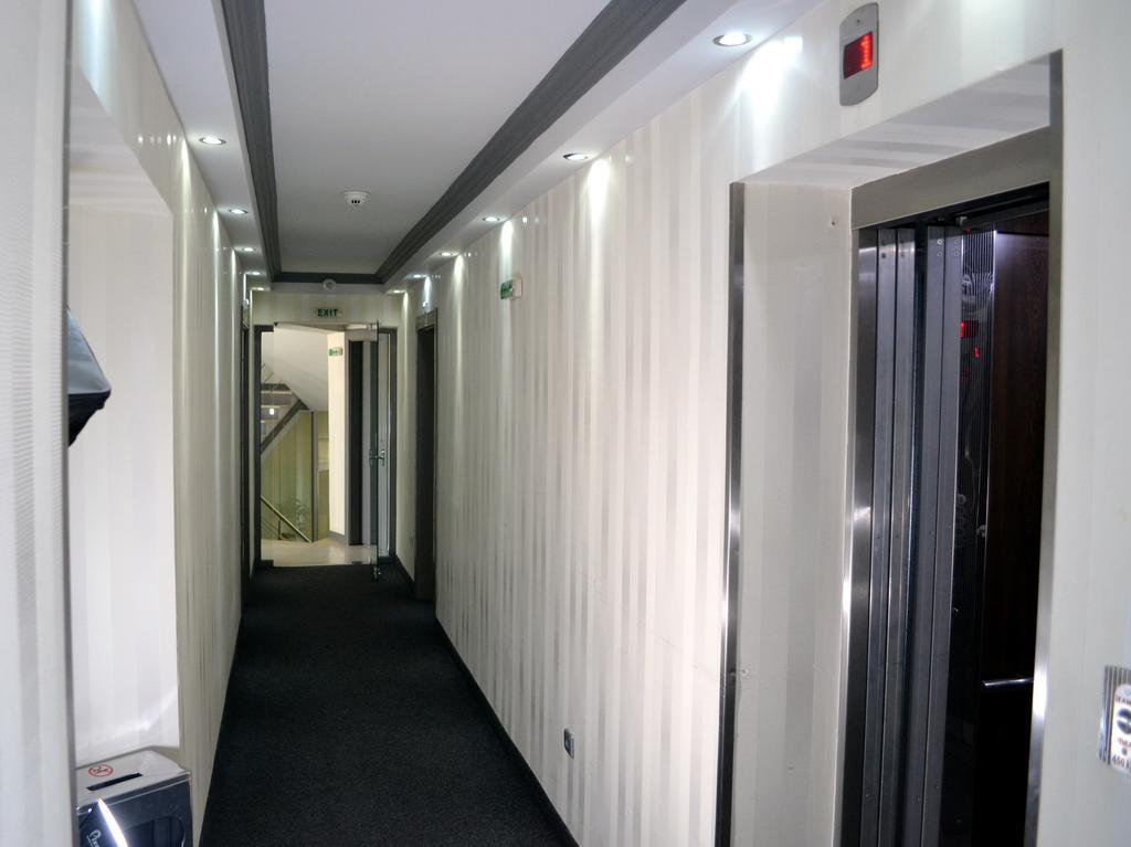 Elate Plaza Hotel Sofia Exterior photo