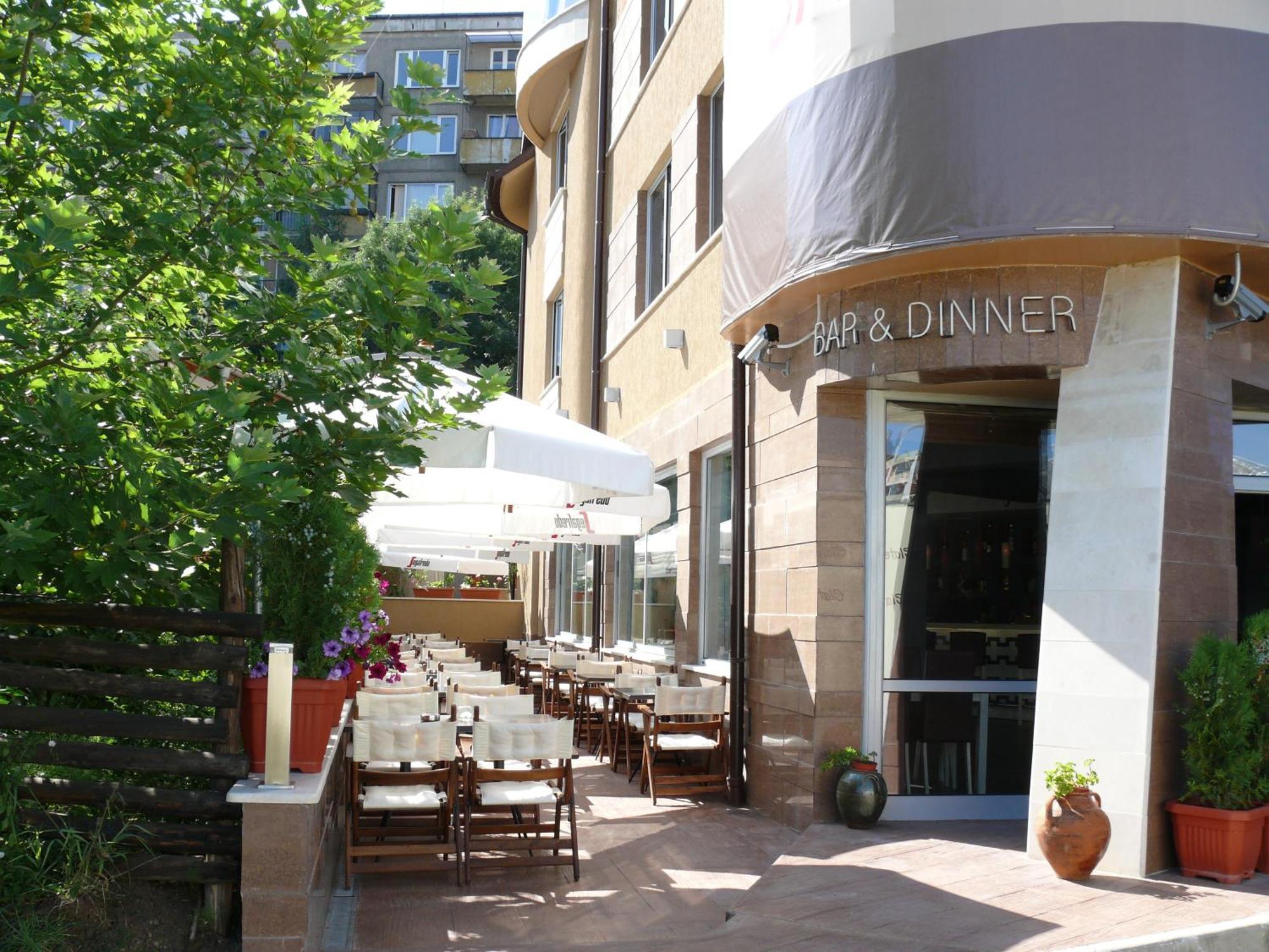 Elate Plaza Hotel Sofia Exterior photo