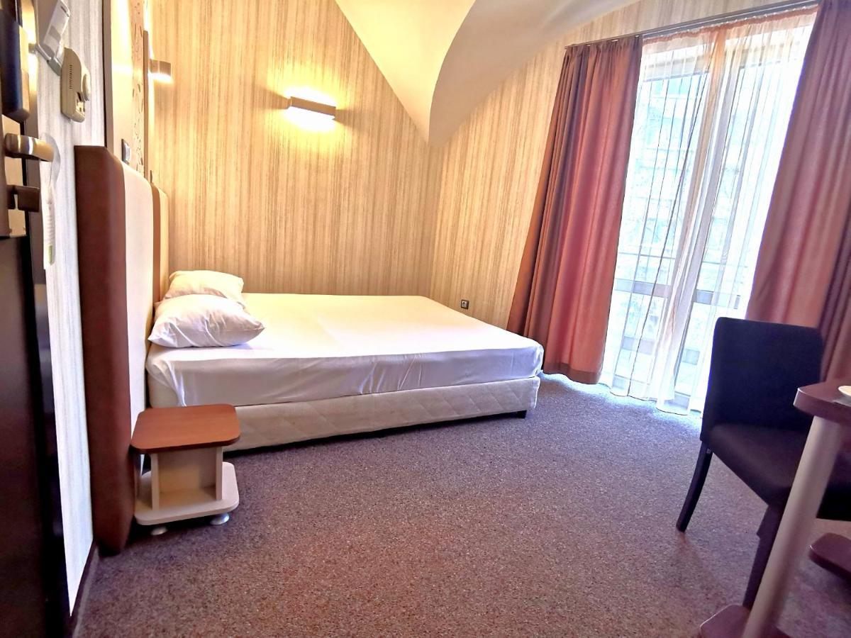 Elate Plaza Hotel Sofia Exterior photo
